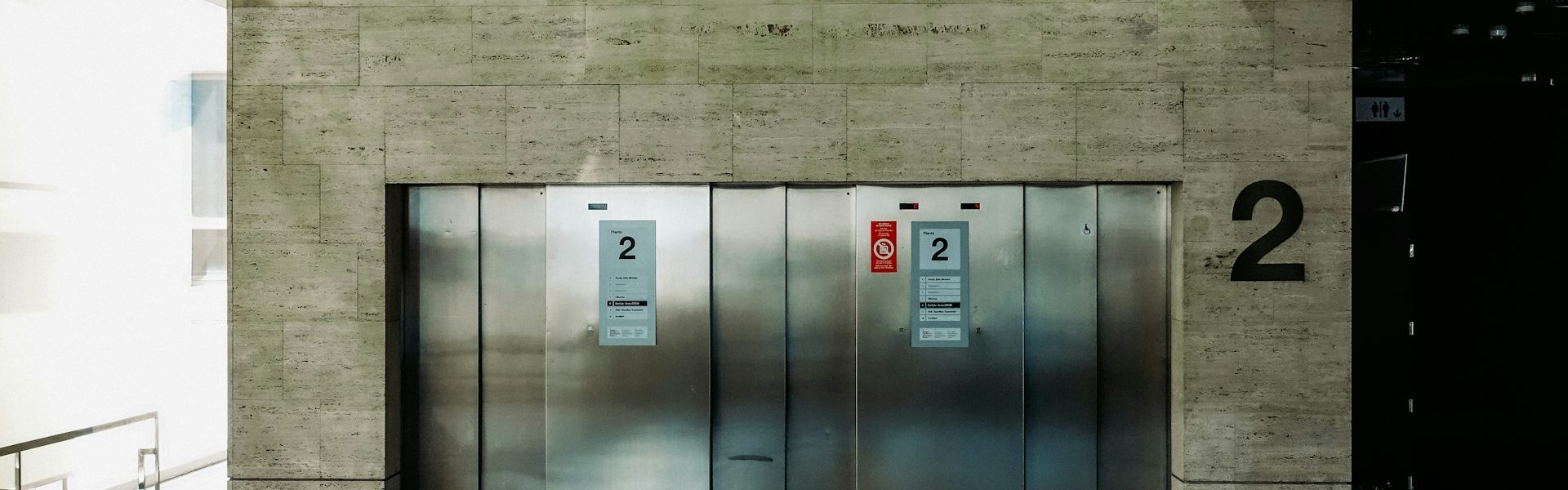lift minimalis